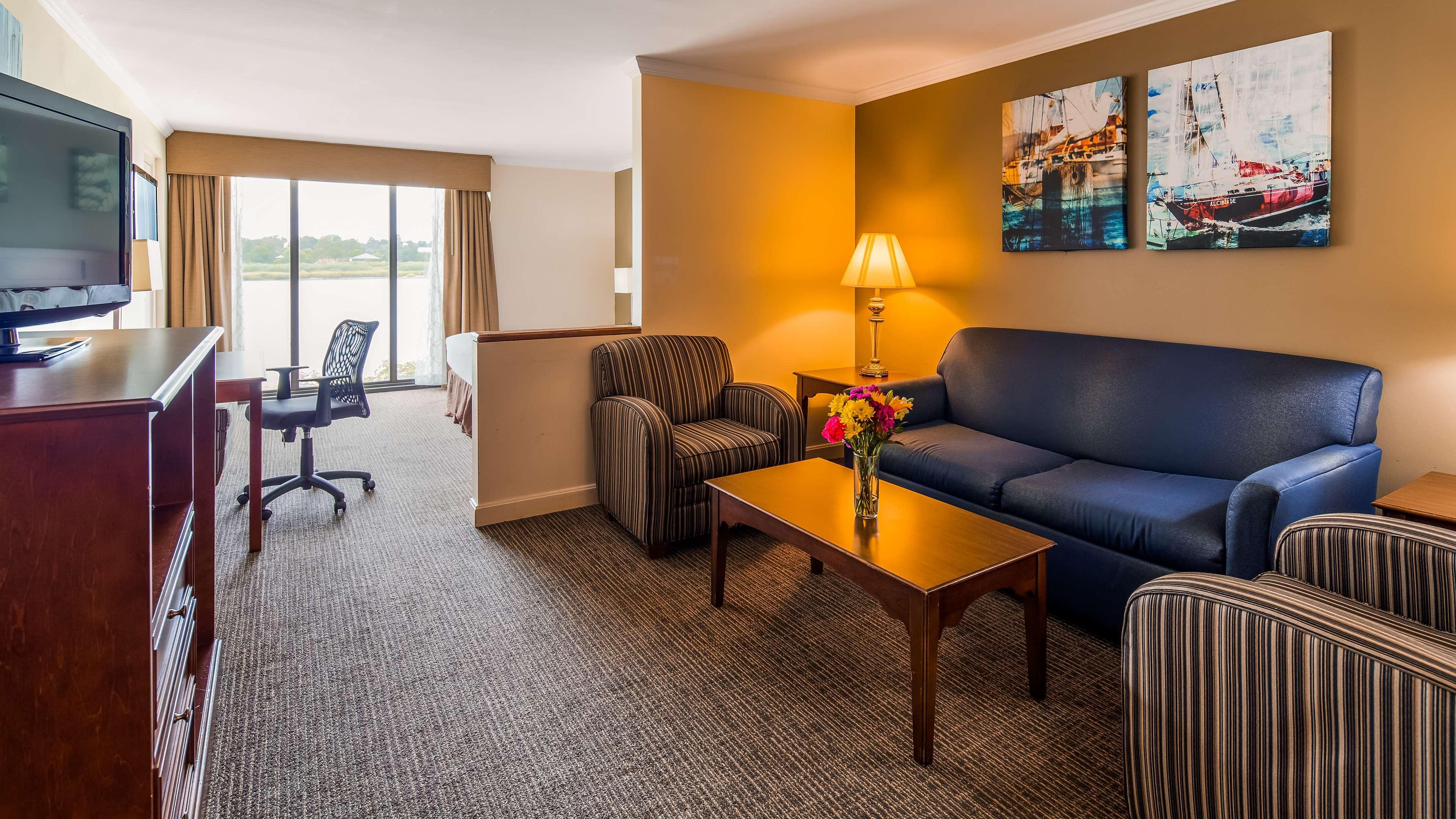 Best Western Adams Inn Quincy-Boston Экстерьер фото