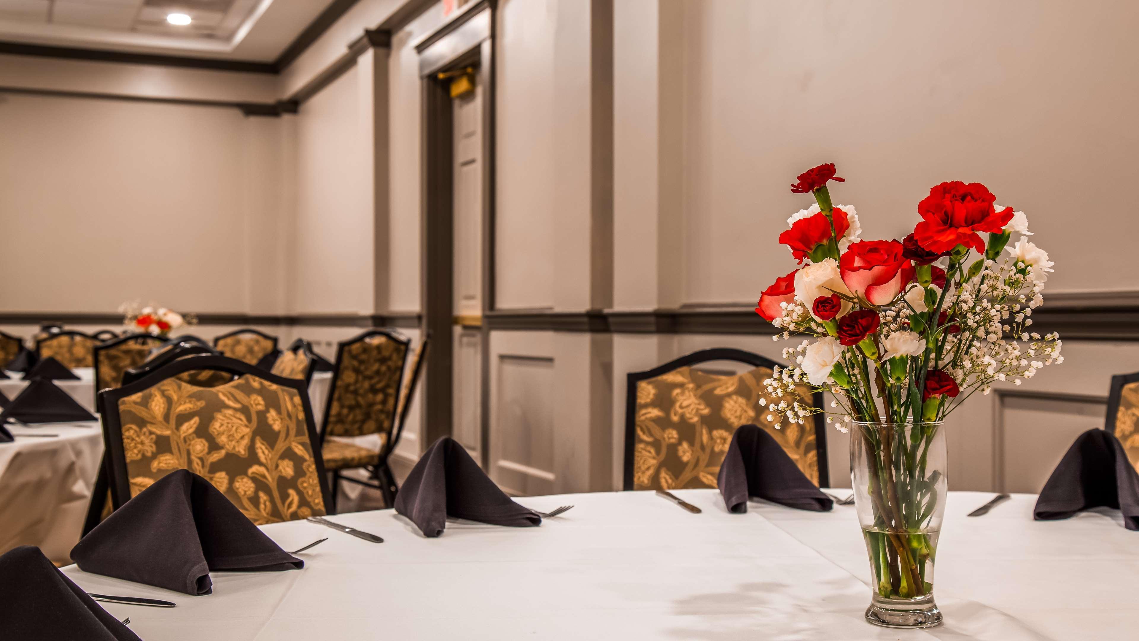 Best Western Adams Inn Quincy-Boston Экстерьер фото