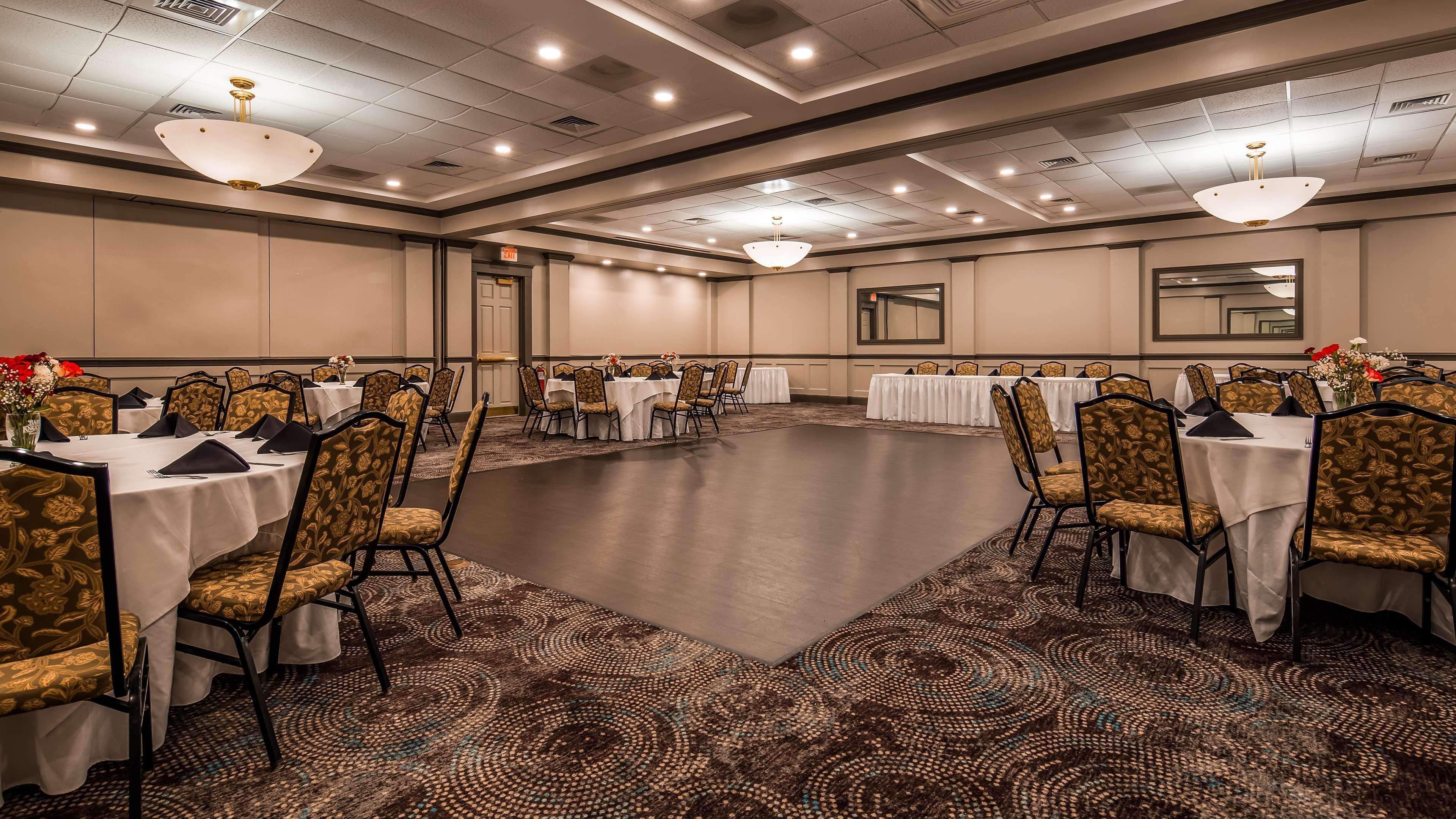 Best Western Adams Inn Quincy-Boston Экстерьер фото