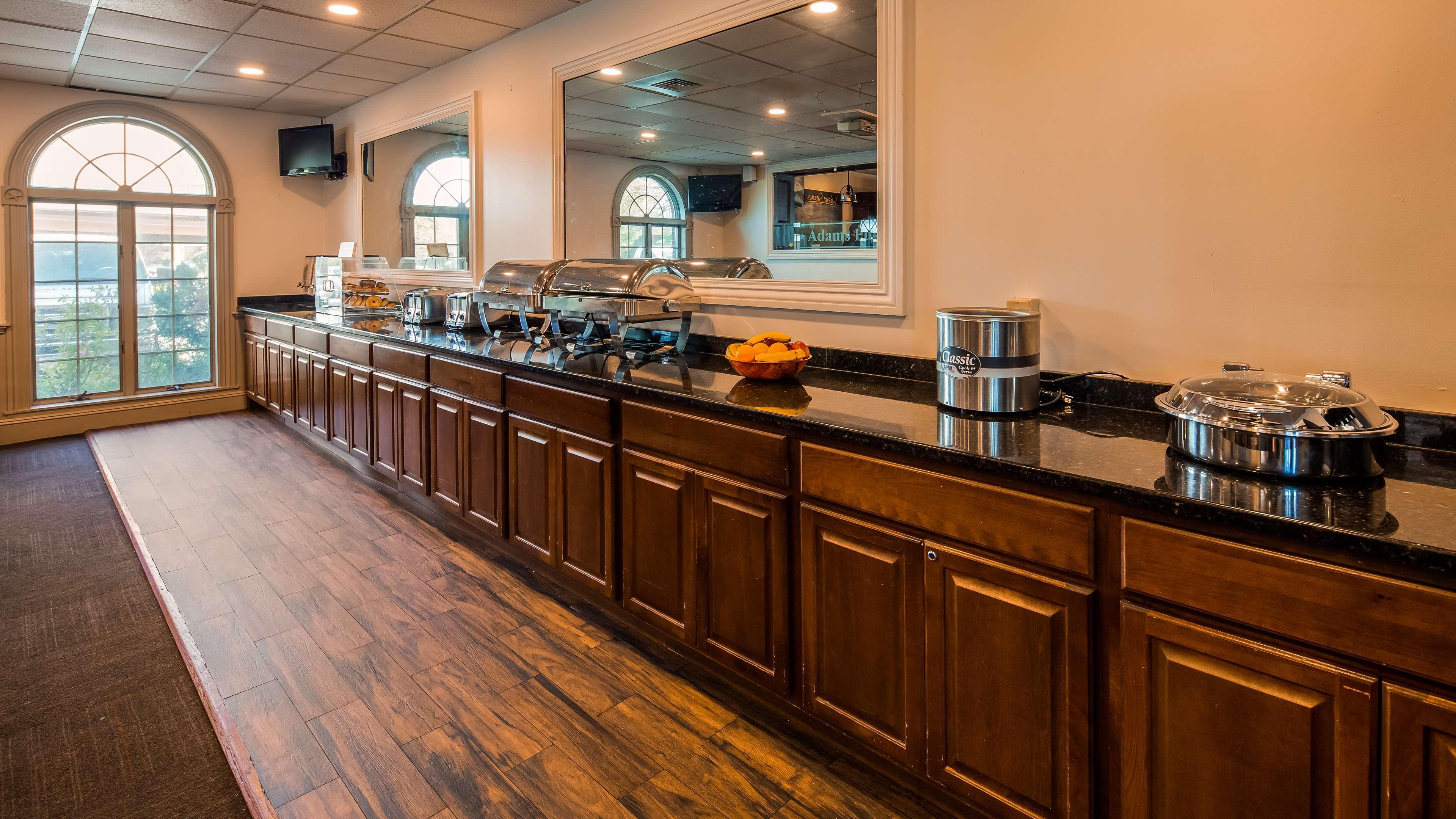 Best Western Adams Inn Quincy-Boston Экстерьер фото