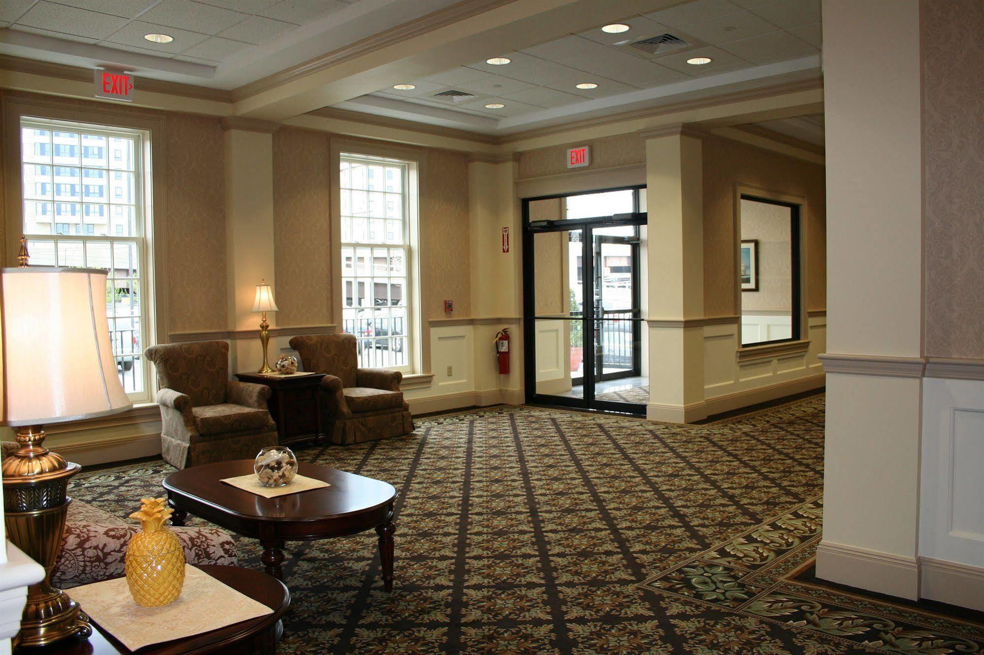 Best Western Adams Inn Quincy-Boston Экстерьер фото